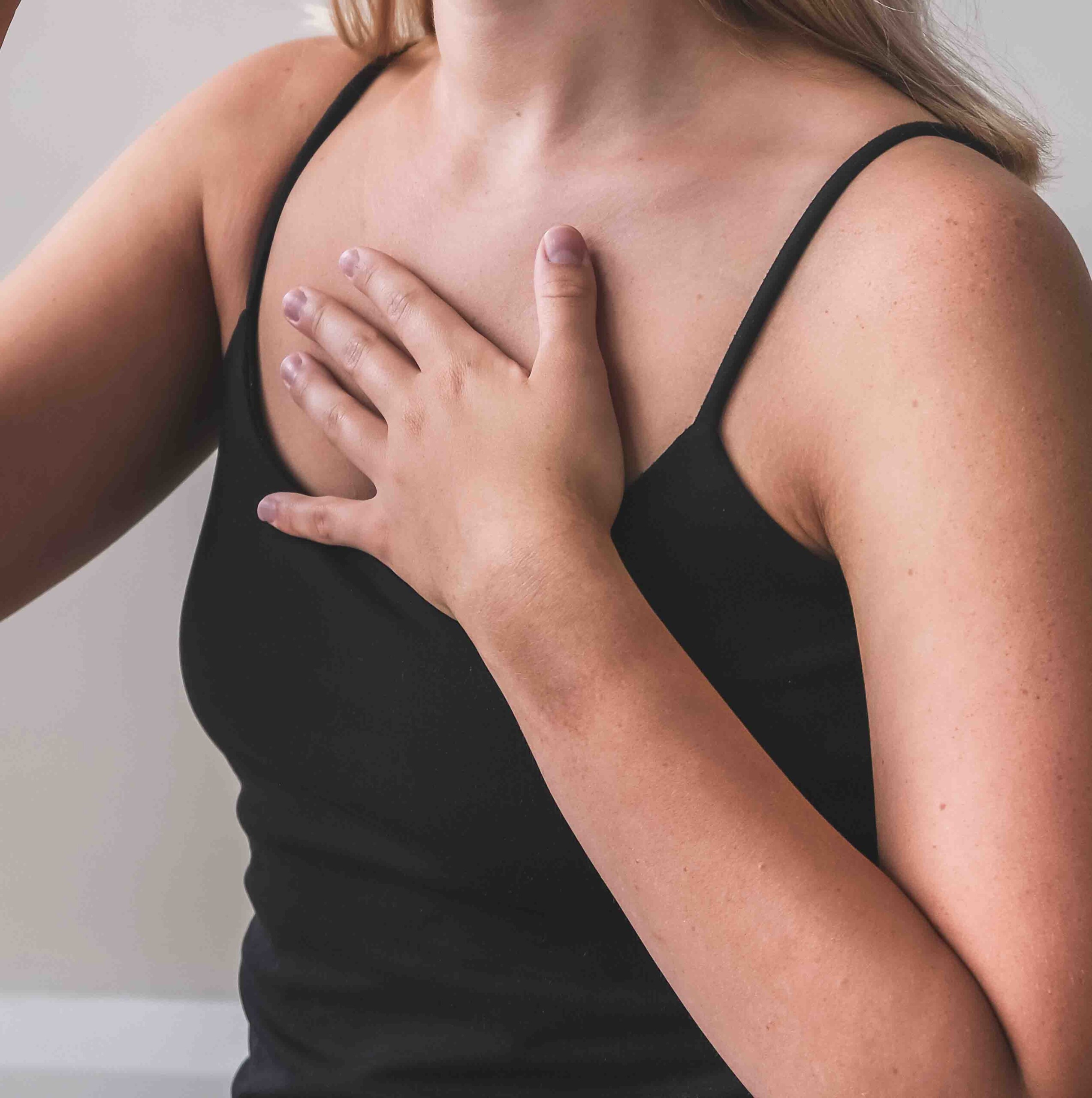 atemcoach-wegner-atmung-hand-auf-brust